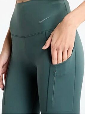 NWT Nike Universe High Waist 7/8 Pocket Leggings Vintage Green Size Medium